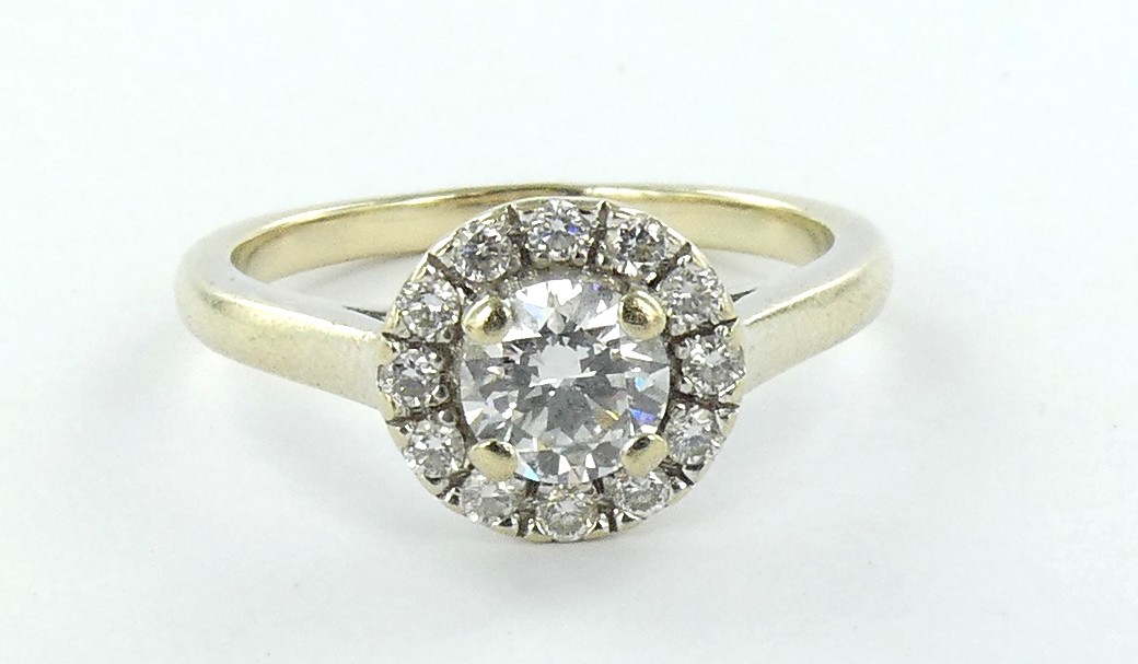 Lot 25 — 1 Bague Or 585 mil. Non poinçonnée, sertie de brillants (0.5