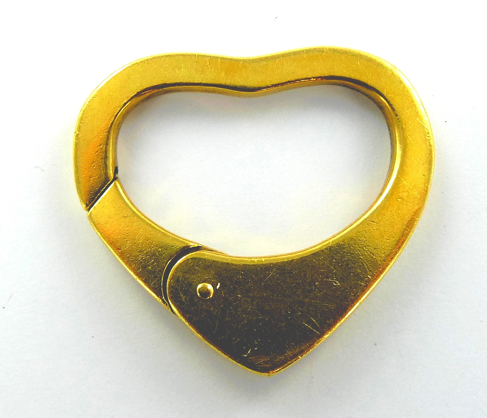 Lot 27 — 1 Breloque Or 750 mil. Non poinçonnée, 11.3g