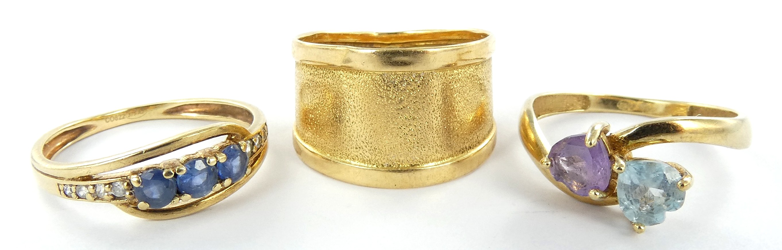 Lot 29 — 1 Bague Or 375 mil. pierres, T 53, 1.5g, 1 Bague Or 375 mil.