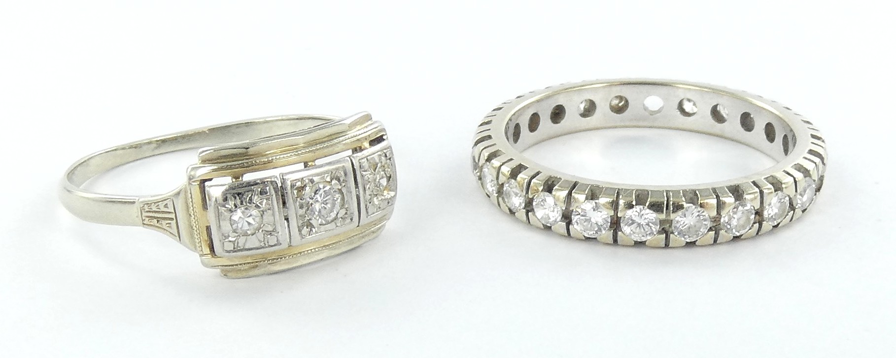 Lot 32 — 1 Bague Or 750 mil. brillants, T 56, 2.1g, 1 Alliance Or 750