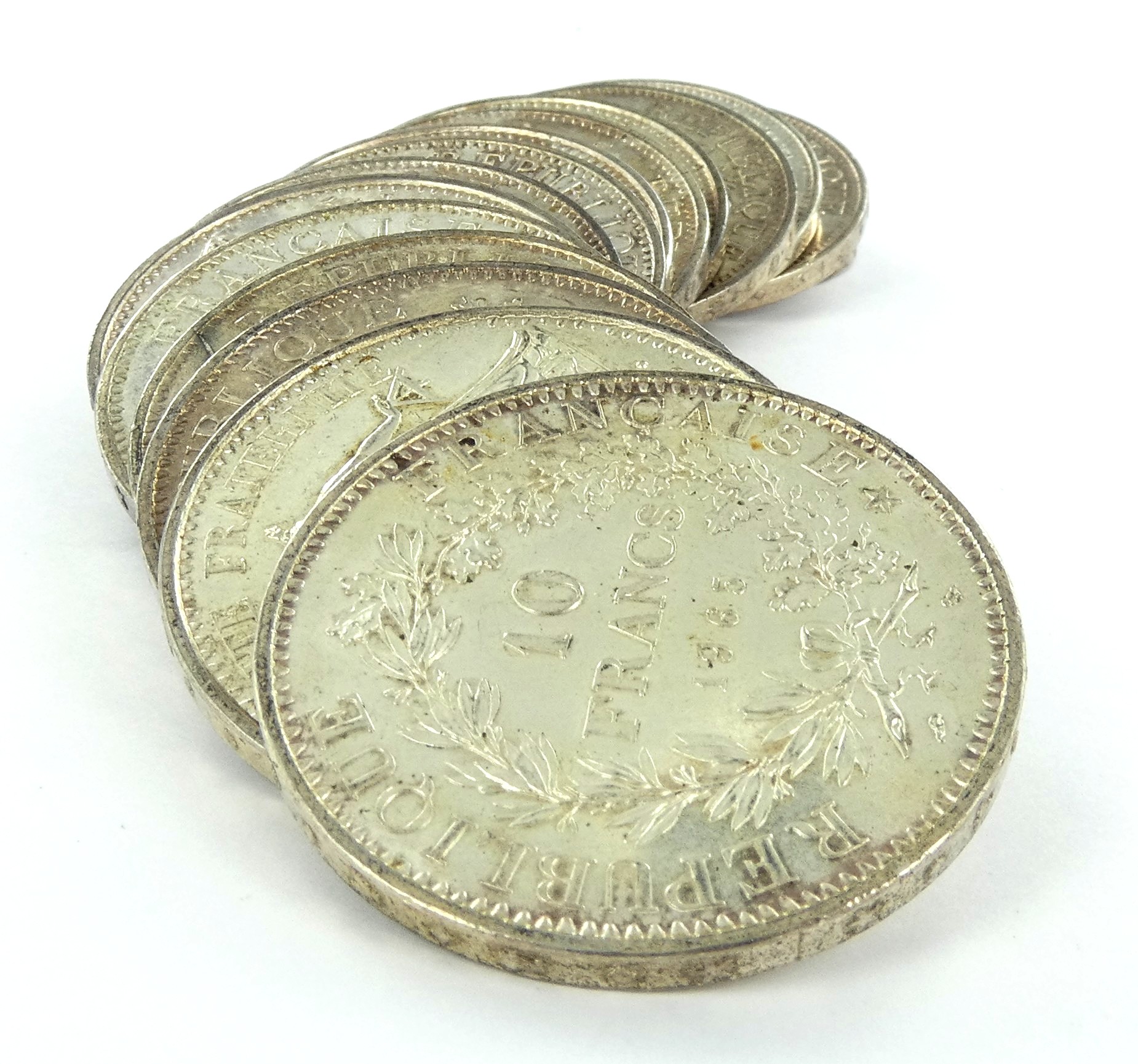 Lot 8 — 15 Pièces de 10F Argent 900 mil. 375.1g