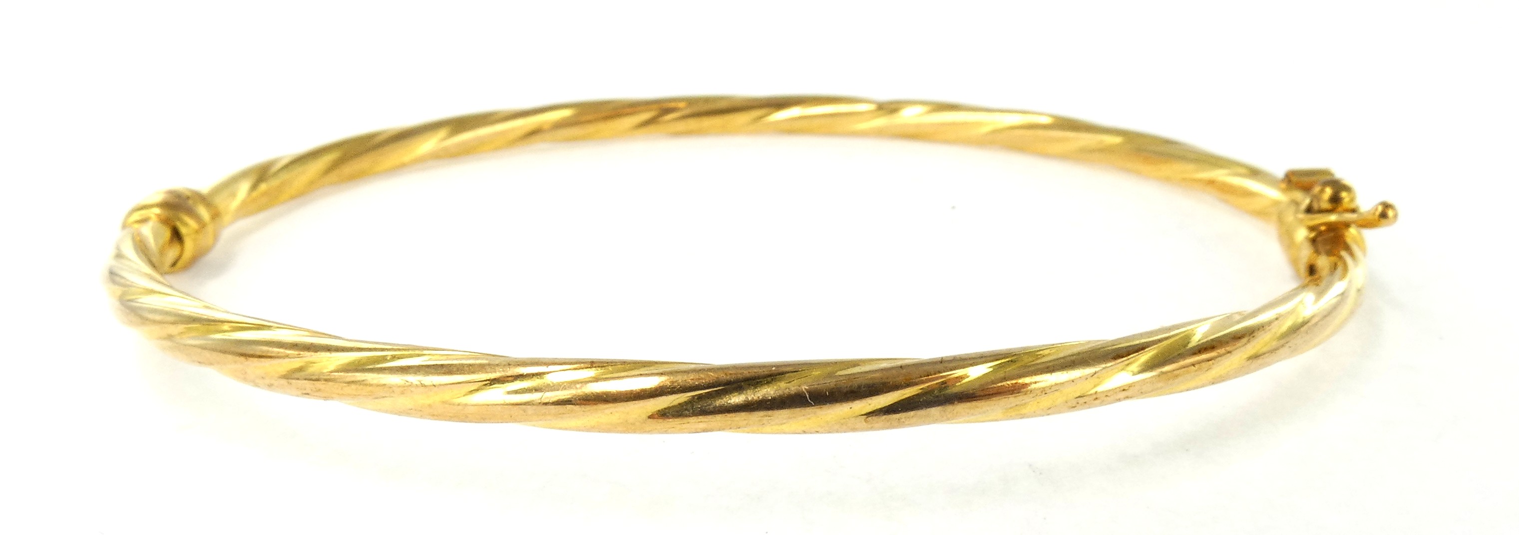 Lot 6 — 1 Bracelet Or 375 mil. Non poinçonné, cabossé, 3g
