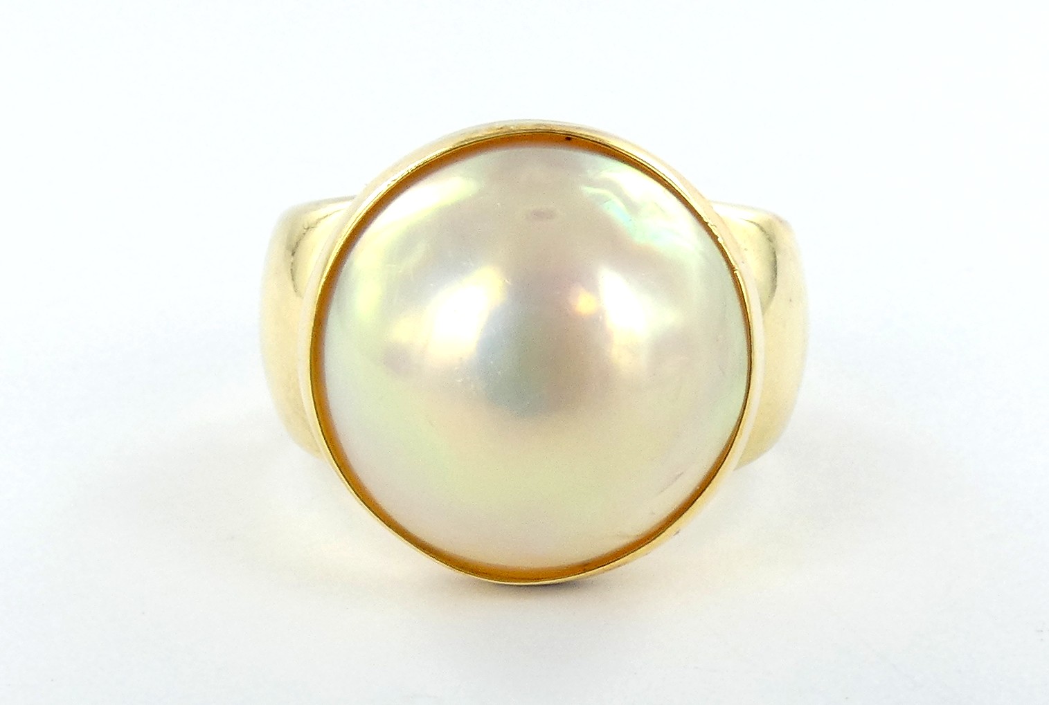 Lot 29 — 1 Bague Or 750 mil. Non poinçonnée, ornée d'une perle, T 53,