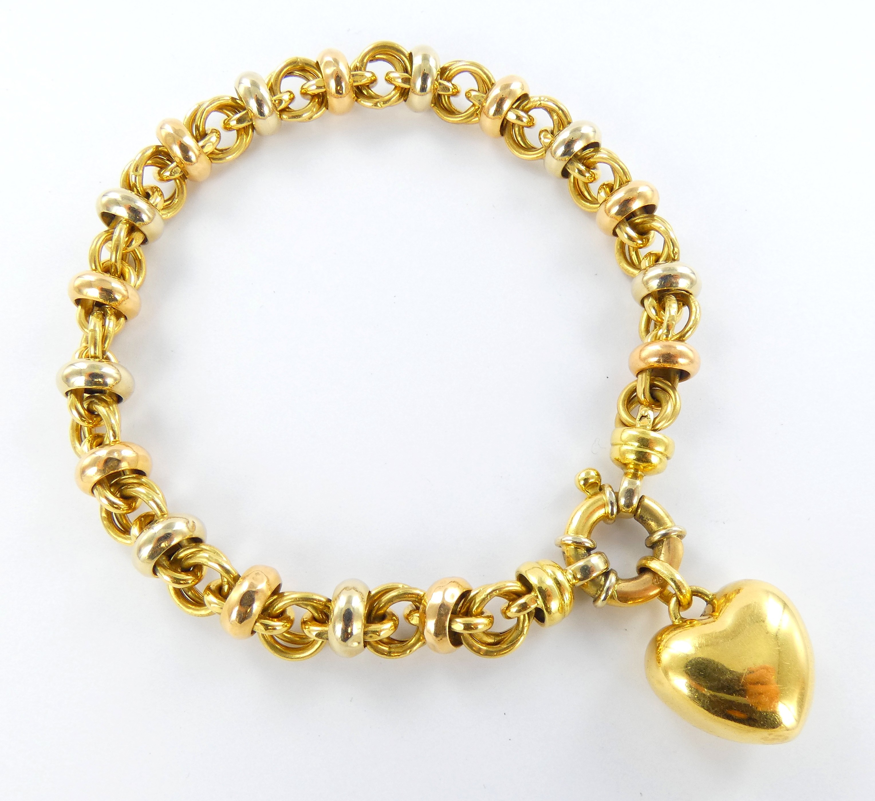 Lot 14 — 1 Bracelet Or 750 mil. Poinçonné, avec 1 pendentif, 23.3g