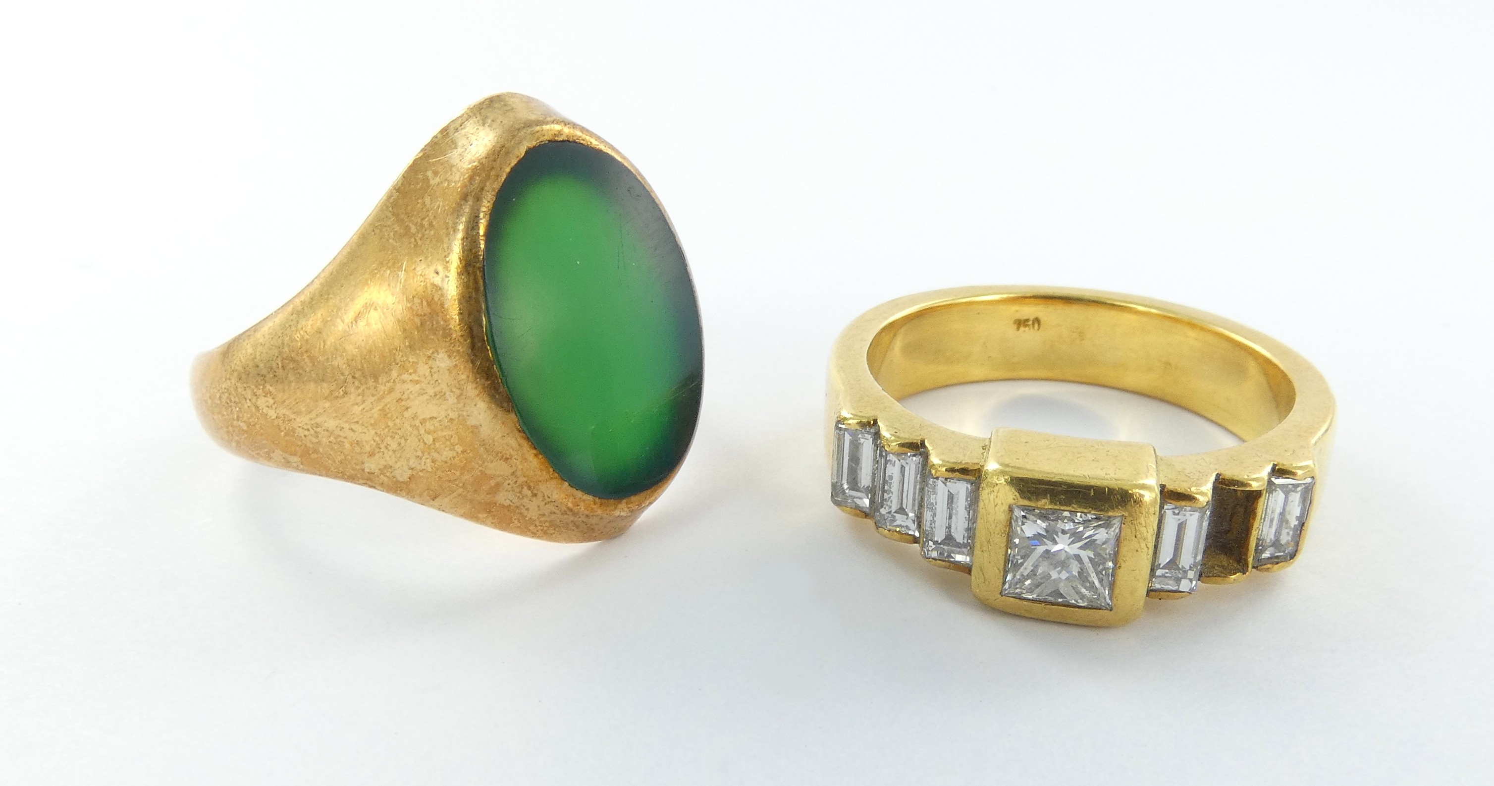 Lot 16 — 1 Bague Or 750 mil. Non poinçonnée, sertie de brillants (0.8