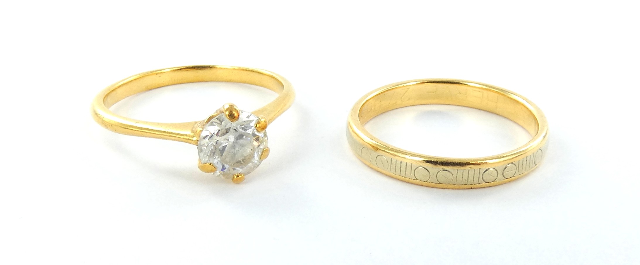Lot 20 — 1 Bague Or 750 mil. pierre, T 52, 2.5g, 1 Alliance Or 750 mi