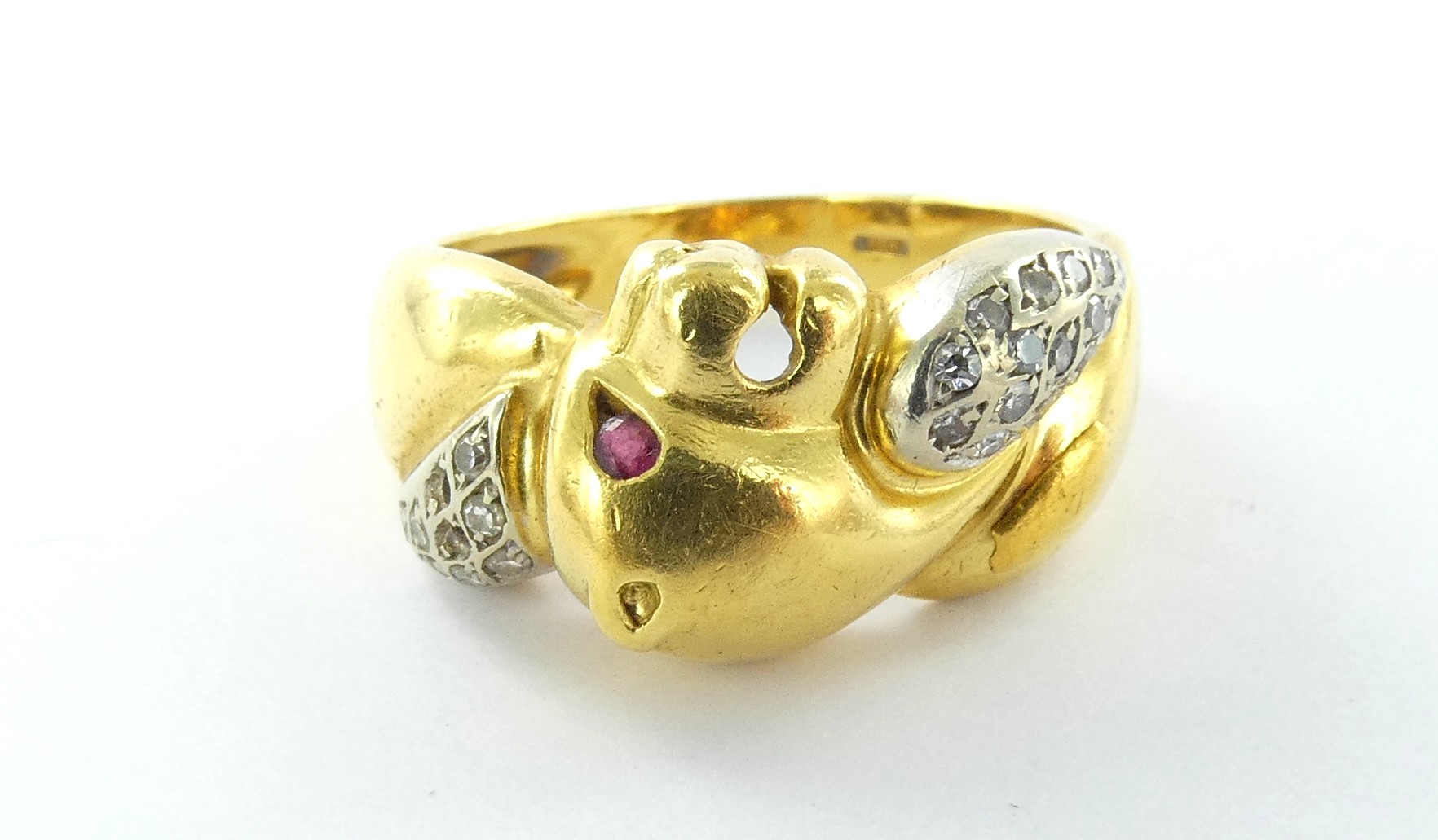 Lot 25 — 1 Bague Or 750 mil. Non poinçonnée, pierre et brillants, man