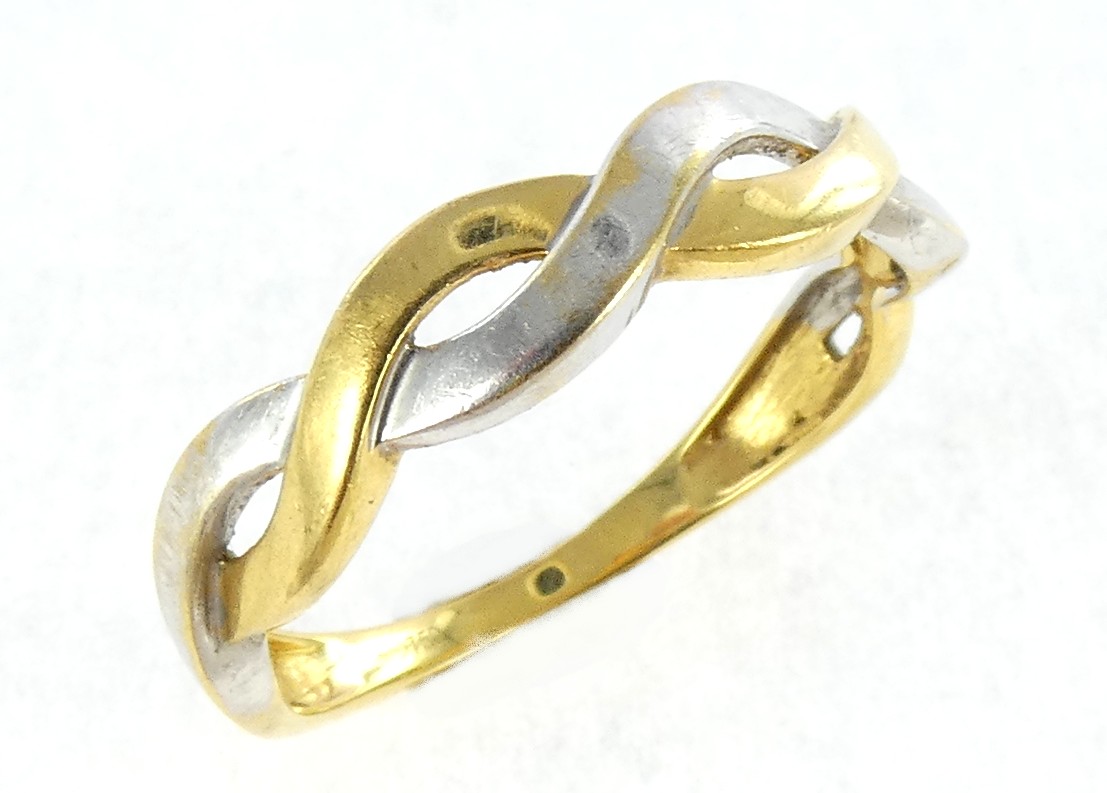 Lot 21 — 1 Bague Or 750 mil. T 54, 2.5g
