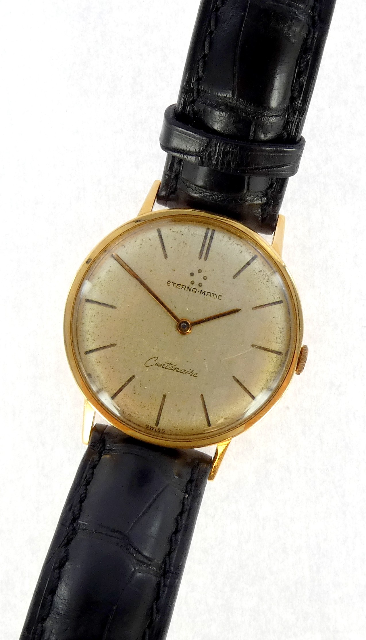 Lot 25 — ETERNA-MATIC, Centenaire : Montre Or 750 mil. Poinçonnée, 38